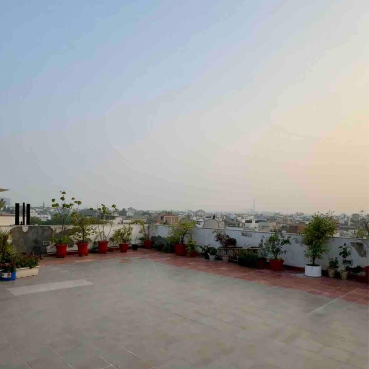 Terrace, kailash colony 4 Bedroom 2500 Sq.Ft. Builder Floor In Kailash Colony Delhi 8687915