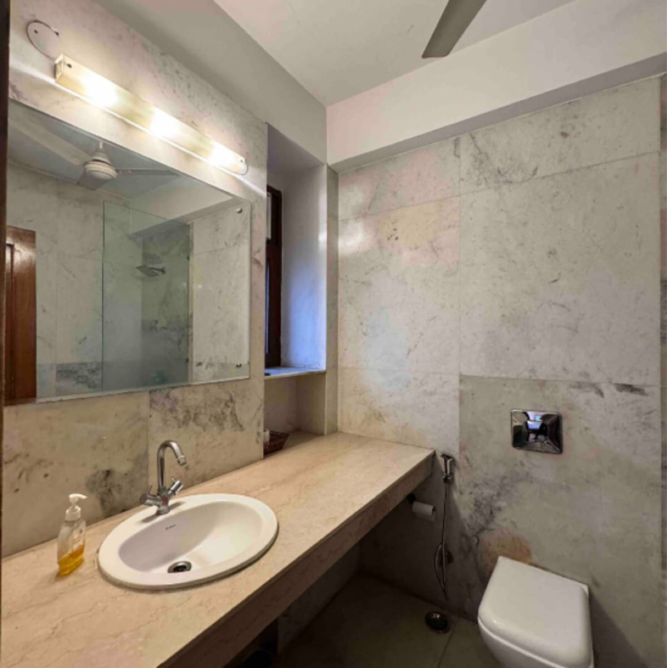 Bathroom, kailash colony 4 Bedroom 2500 Sq.Ft. Builder Floor In Kailash Colony Delhi 8687915