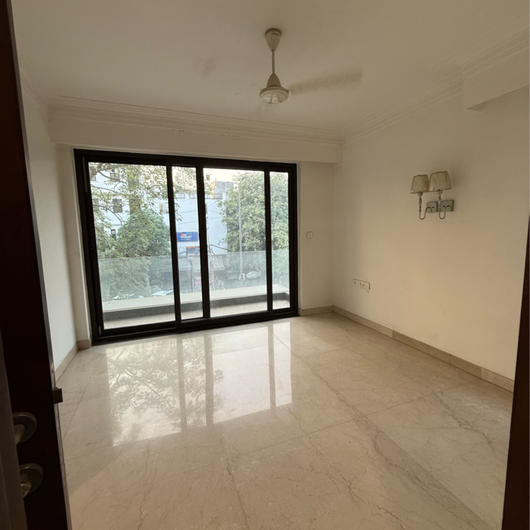 Room, new friends colony 4 Bedroom 3000 Sq.Ft. Builder Floor In New Friends Colony Delhi 8687921