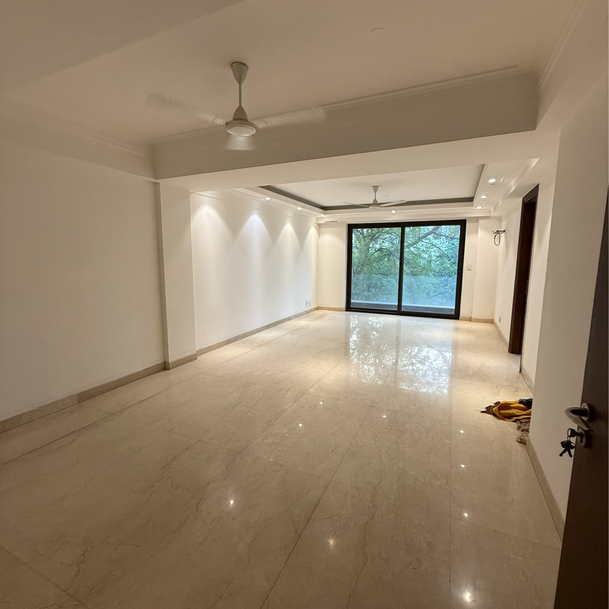 4 BHK + Pooja Room,Servant Room Builder Floor For Rent in New Friends Colony