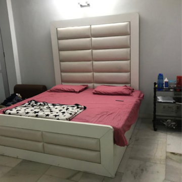 Bedroom in 1.5 BHK Builder Floor at Kalkaji – for Rent
