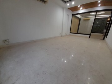 Room in 3 BHK Builder Floor at Saket – for Rent