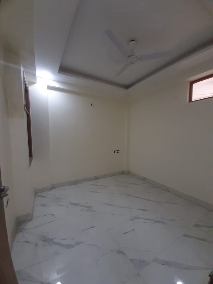 Room, chattarpur 3 Bedroom 145 Sq.Yd. Builder Floor In Chattarpur Delhi 8687946