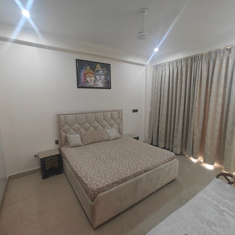Bedroom, dlf-alameda 3 Bedroom 1800 Sq.Ft. Builder Floor In Sector 73 Gurgaon 8687995