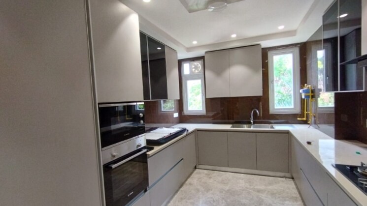 Kitchen, sarvodaya enclave 4 Bedroom 2700 Sq.Ft. Builder Floor In Sarvodaya Enclave Delhi 8688003