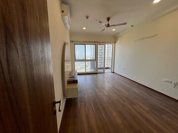 Room in 4 BHK Apartment at SNN Clermont, Hebbal – for Rent
