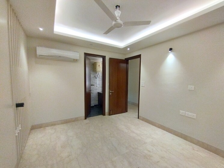 Room, sarvapriya vihar 3 Bedroom 1800 Sq.Ft. Builder Floor In Sarvapriya Vihar Delhi 8688011