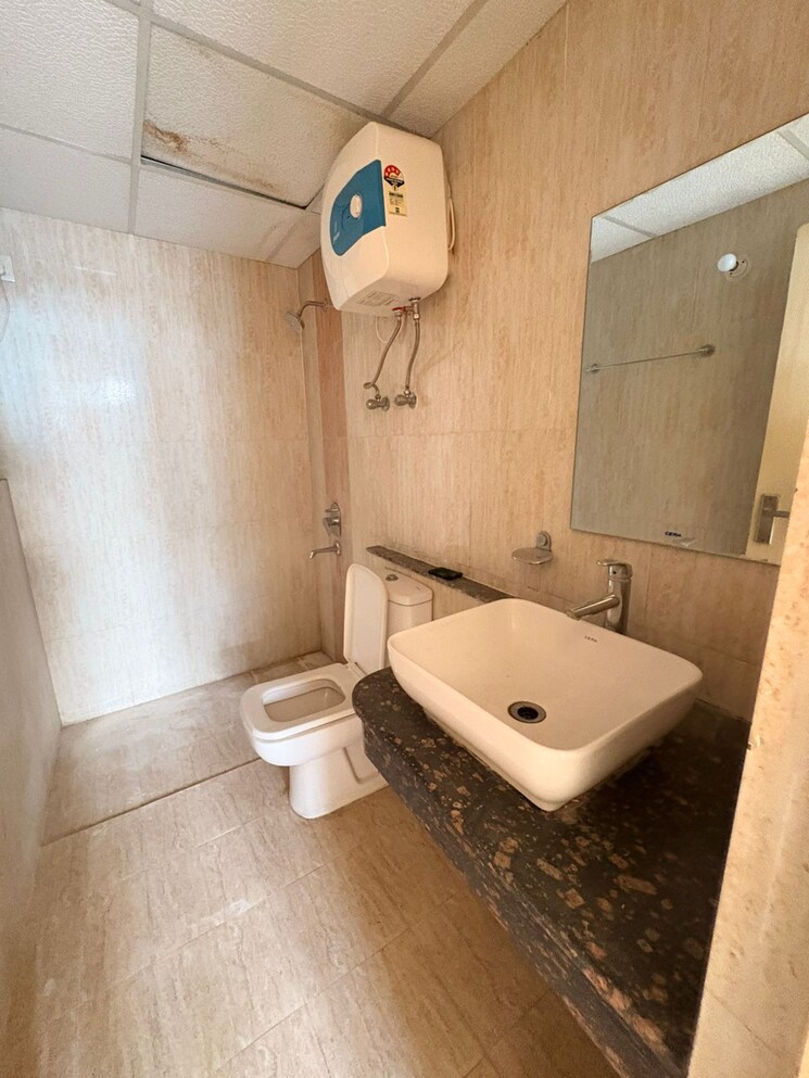 Bathroom, paarth-aadyant 3.5 Bedroom 1700 Sq.Ft. Apartment In Gomti Nagar Lucknow 8688012