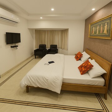 Bedroom in 5 BHK Villa at Vasant Kunj – for Rent