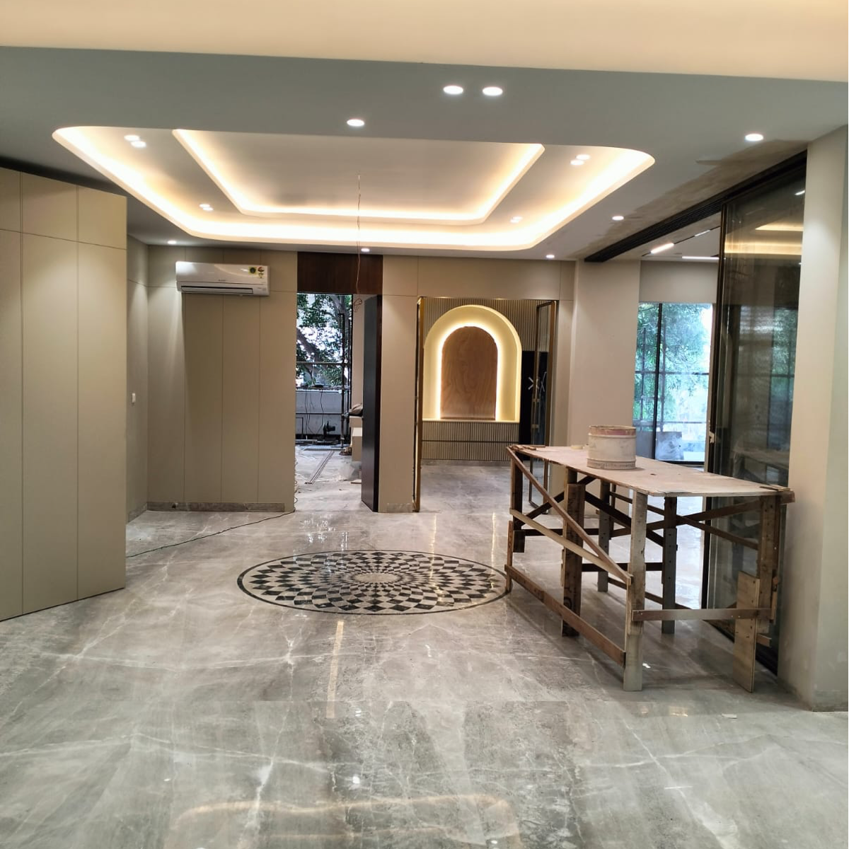 5 BHK + Pooja Room,Servant Room Builder Floor For Sale in Sushant Lok 3