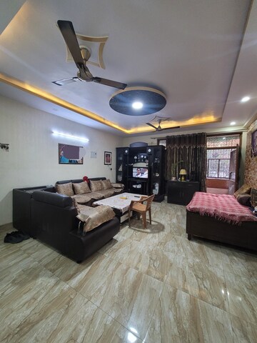 Living Room in 2 BHK Builder Floor at Dilshad Colony – for Sale