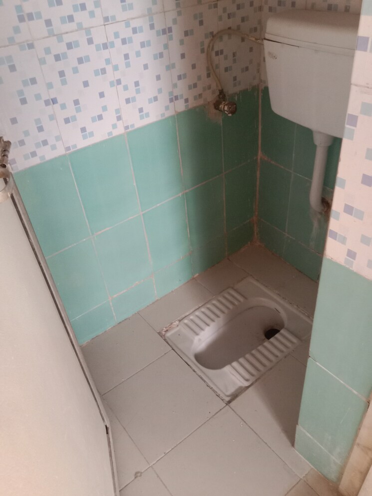 Bathroom, rashmi-star-city 1 Bedroom 500 Sq.Ft. Apartment In Naigaon East Palghar 8688077