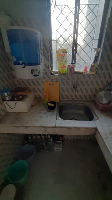Master Bedroom in 2 BHK Builder Floor at Palam Vihar Residents Association, Palam Vihar – for Rent