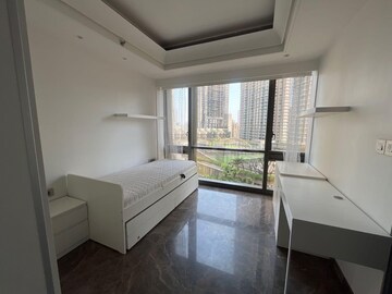 Team Area in 5 BHK Apartment at Lodha The Park, Worli – for Rent