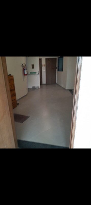 Room in 2 BHK Apartment at Kalpataru Immensa, Kolshet Road – for Rent