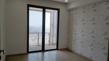 Room in 4 BHK Apartment at Lodha Evoq, Wadala – for Rent