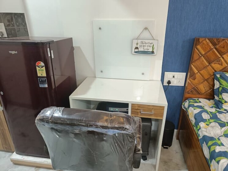 Master Bedroom, dlf-one-midtown Studio 400 Sq.Ft. Apartment In Moti Nagar Delhi 8688155