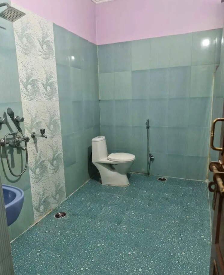 Bathroom, aliganj 2 Bedroom 1110 Sq.Ft. Independent House In Aliganj Lucknow 8688178
