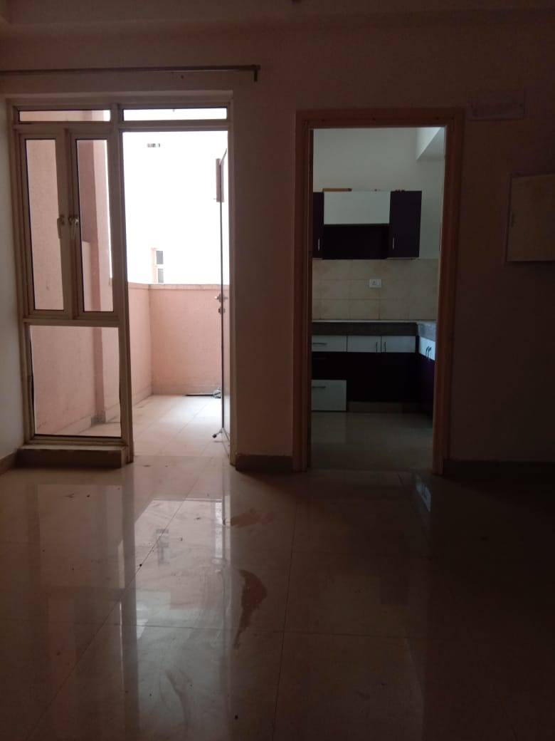 2 BHK 920 Sq.Ft. Apartment in Logix Blossom Zest