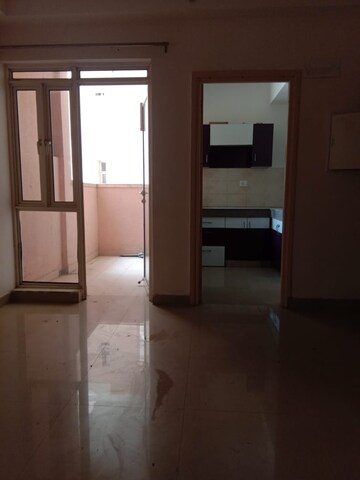 2 BHK Apartment For Rent in Logix Blossom Zest, Sector 143
