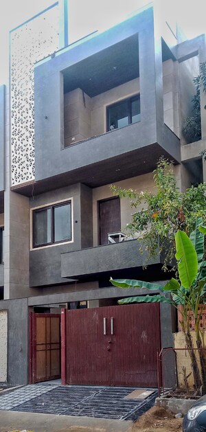 4 BHK Villa For Sale in Nirman Nagar