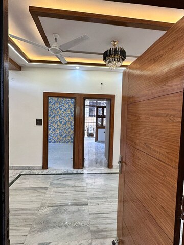 Room in 2 BHK Builder Floor at Vaishali Sector 5 – for Sale