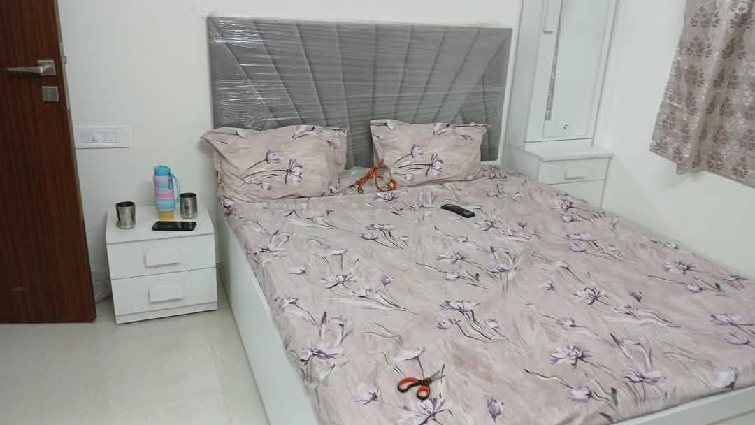 Pg For Rent in Malad East