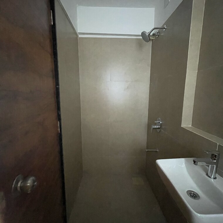 Bathroom, je-and-vee-om-trimurti 1 Bedroom 395 Sq.Ft. Apartment In Dindoshi Mumbai 8688215