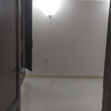 Room in 4 BHK Builder Floor at Greater Kailash I – for Rent