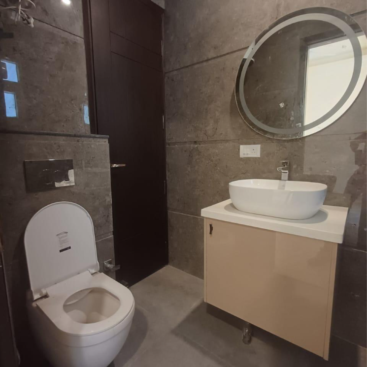 Bathroom, nehru enclave 3 Bedroom 1950 Sq.Ft. Builder Floor In Nehru Enclave Delhi 8688256