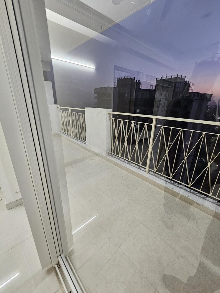 Balcony, pareena-micasa 3 Bedroom 1999 Sq.Ft. Apartment In Sector 68 Gurgaon 8688267