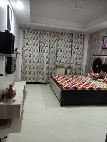 Bedroom in 4 BHK Builder Floor at Ansal Plaza Sector-23, Sector 23 – for Rent