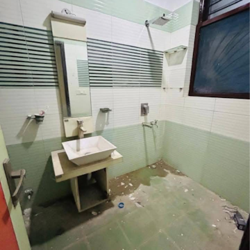 Team Area in 2 BHK Builder Floor at Sector 23 – for Rent