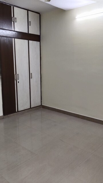 Room in 2 BHK Builder Floor at Palam Vihar Residents Association, Palam Vihar – for Rent