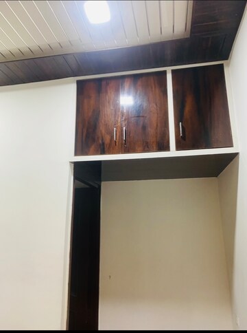Room in 2 BHK Independent House at Haidarpur – for Rent