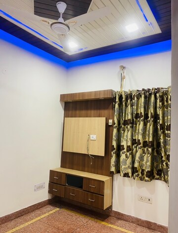 Room in 2 BHK Independent House at Haidarpur – for Rent