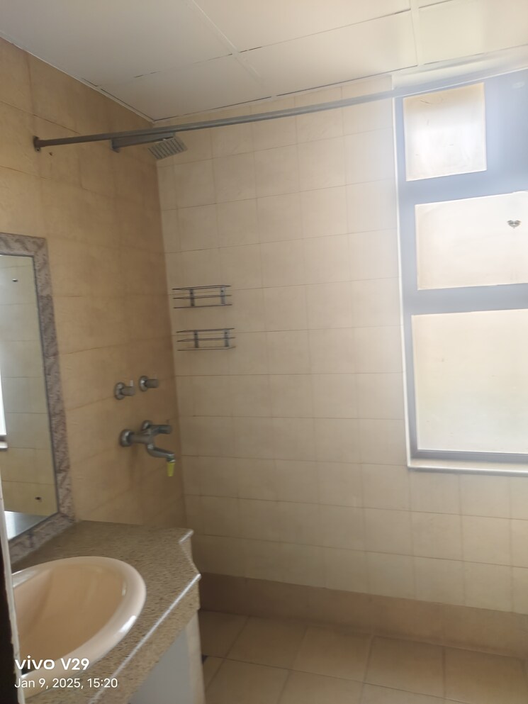 Bathroom, vipul-belmonte 3 Bedroom 2450 Sq.Ft. Apartment In Sector 53 Gurgaon 8688353