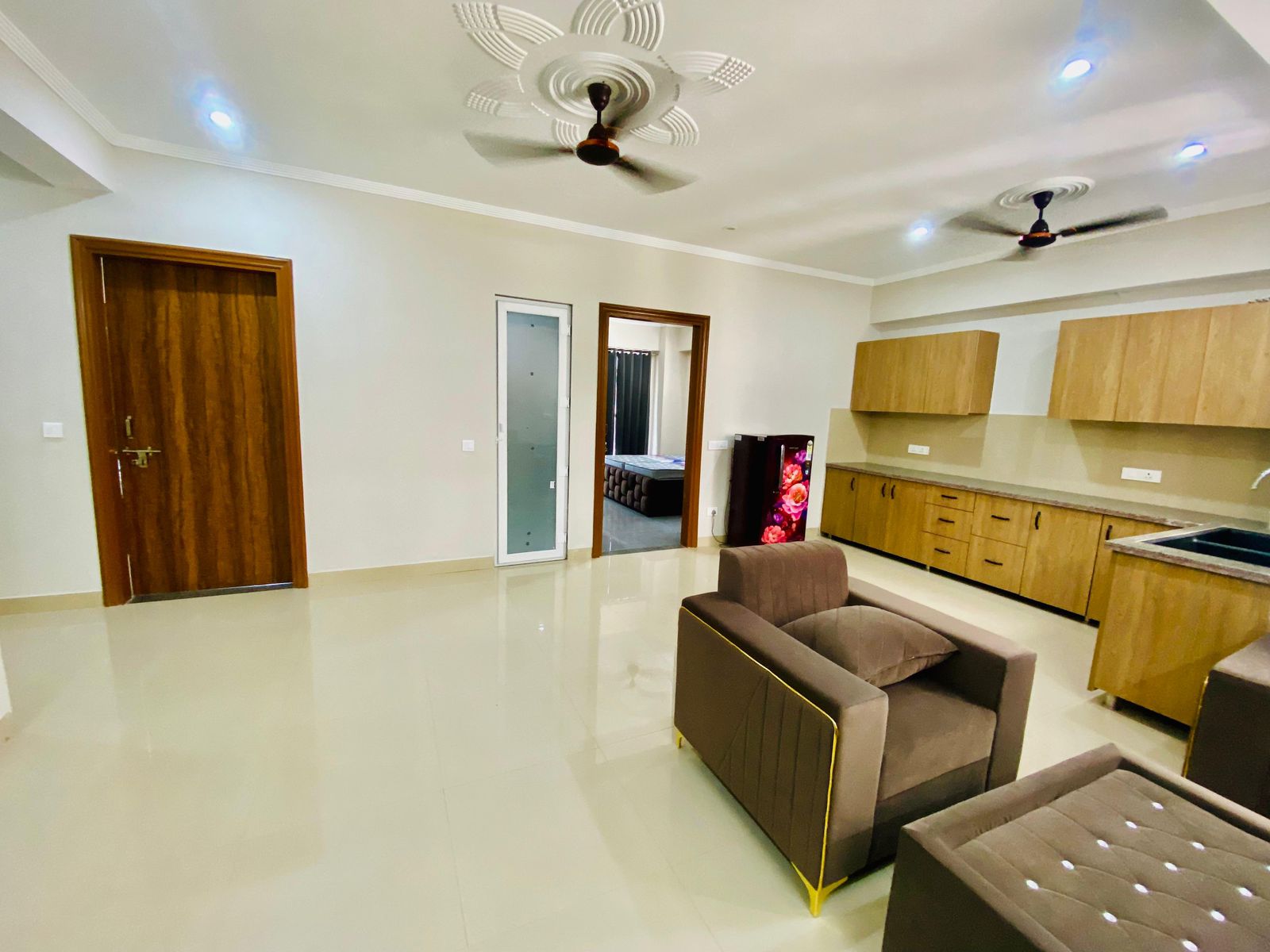 2 BHK + Servant Room Apartment For Sale in TDI Ourania