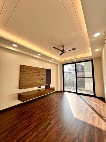 4 BHK Apartment For Sale in DLF The Crest, Sector 54