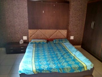 Bedroom in 3 BHK Apartment at Swagat Shilp, Prabhat Road – for Rent