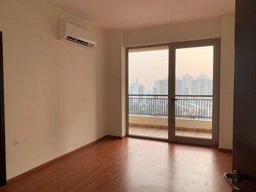 Room in 3 BHK Apartment at Chintels Serenity, Sector 109 – for Rent