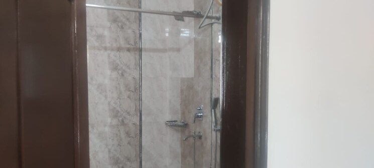 Bathroom, greater kailash 2 Bedroom 200 Sq.Yd. Builder Floor In Greater Kailash Delhi 8688574