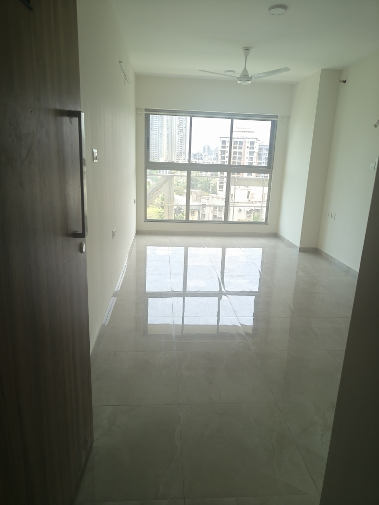 2 BHK Apartment For Rent in Sheth Irene