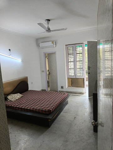 Bedroom in 3 BHK Builder Floor at Unitech South City II, Sector 50 – for Rent