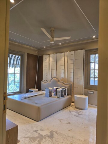 Living Room in 3.5 BHK Builder Floor at Kohli One Malibu Town, Sector 47 – for Rent
