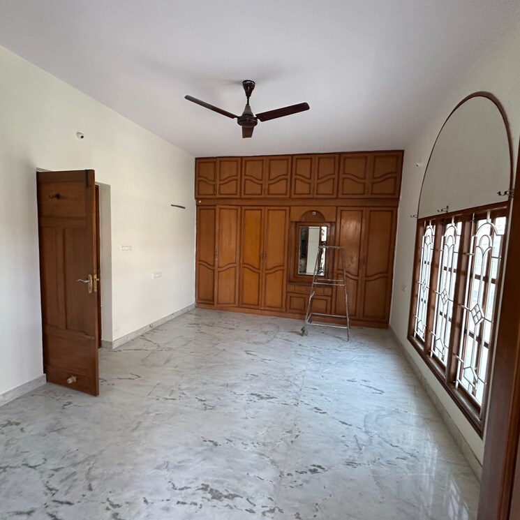 Room, banashankari 4 Bedroom 2400 Sq.Ft. Independent House In Banashankari Bangalore 8688676