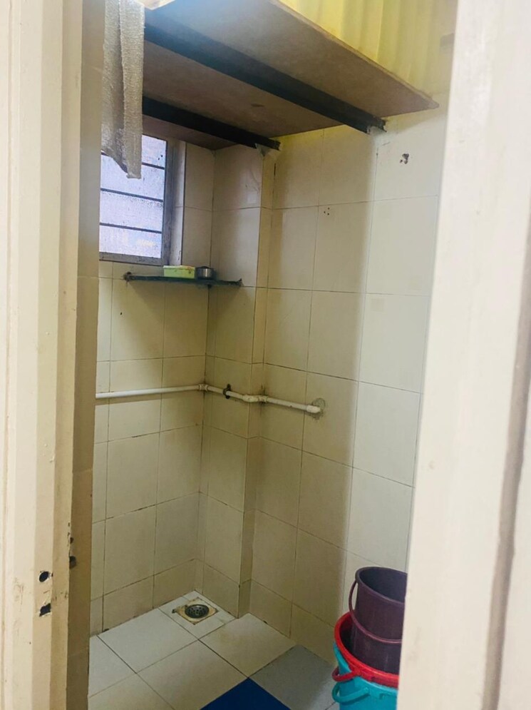 Bathroom, vaibhav-chambers-erandwane 1 Bedroom 501 Sq.Ft. Apartment In Erandwane Pune 8688671