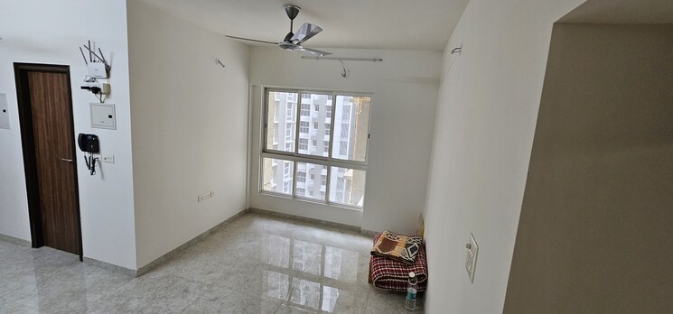Room, lodha-amara 1 Bedroom 550 Sq.Ft. Apartment In Kolshet Road Thane 8688683