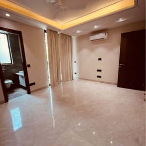 Team Area in 4 BHK Builder Floor at Ireo The Grand Hyatt Residences, Sector 58 – for Sale