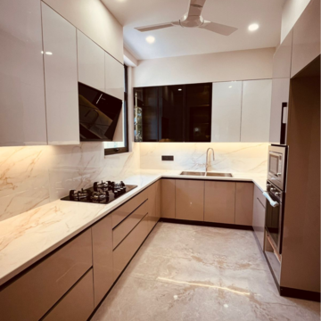 Kitchen in 4 BHK Builder Floor at Ireo The Grand Hyatt Residences, Sector 58 – for Sale